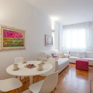 Apartment Bnbutler - Verona 12, Porta Romana District, Mailand